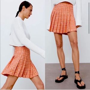 Zara TEEED PLEATED STRUCTURED MINI SKIRT HighWaist Brand New Size Large